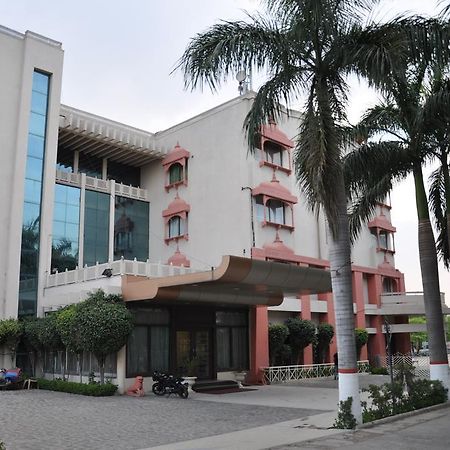 Hotel Jabali Palace Jabalpur Exterior photo