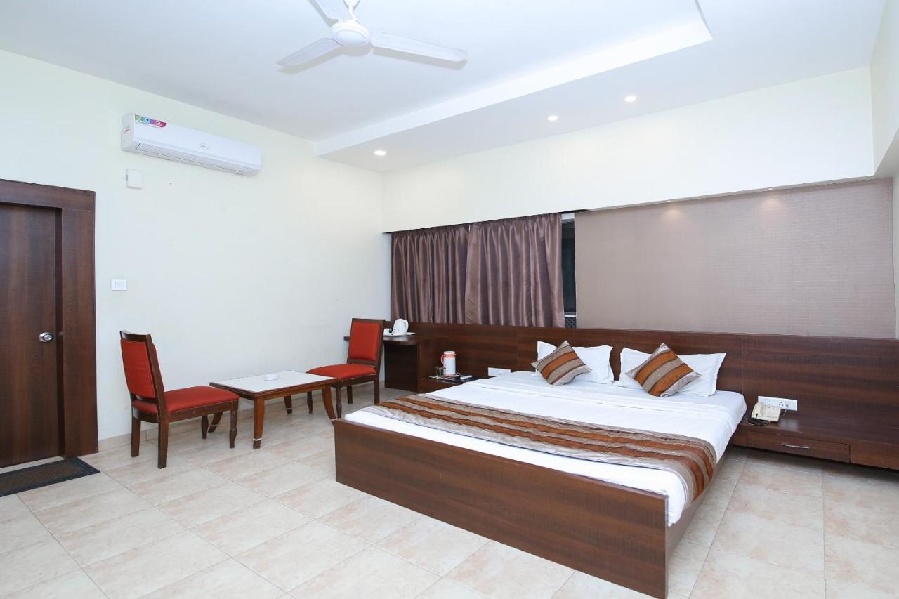 Hotel Jabali Palace Jabalpur Exterior photo