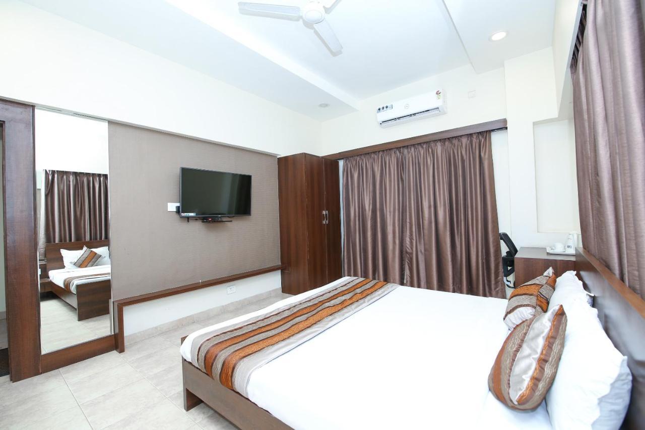 Hotel Jabali Palace Jabalpur Exterior photo