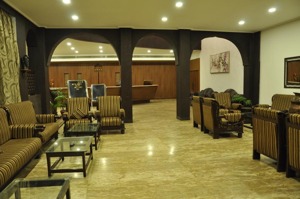 Hotel Jabali Palace Jabalpur Exterior photo