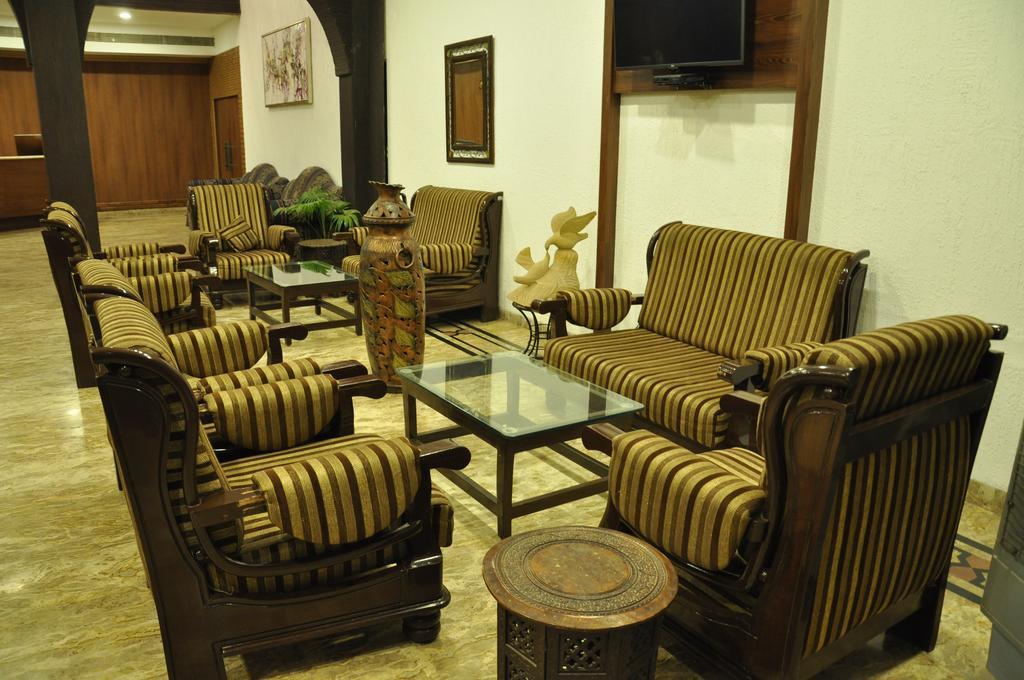 Hotel Jabali Palace Jabalpur Exterior photo