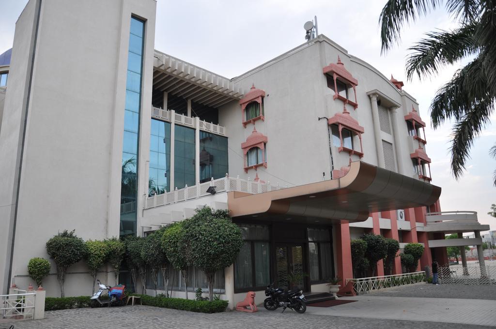 Hotel Jabali Palace Jabalpur Exterior photo