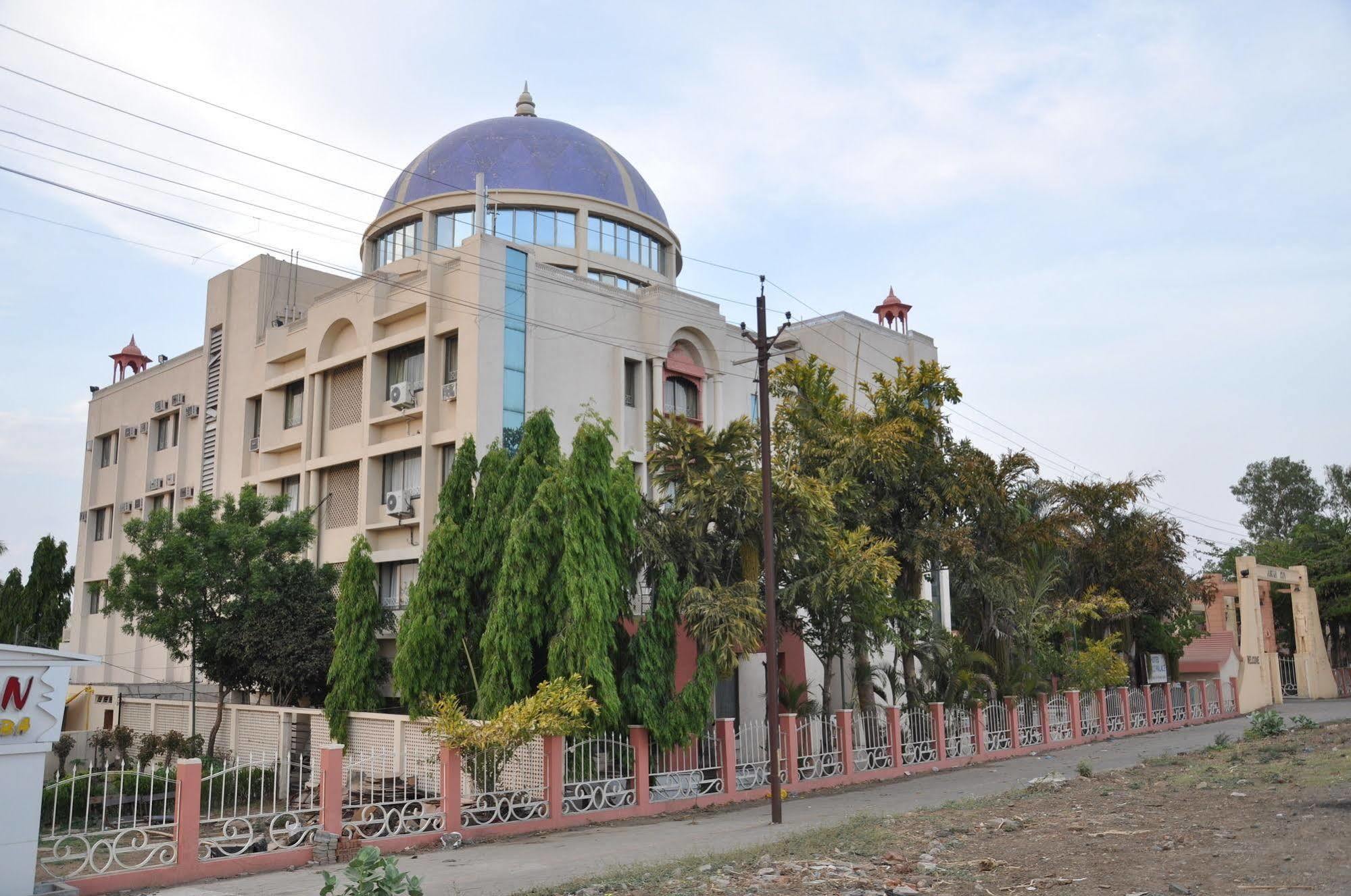 Hotel Jabali Palace Jabalpur Exterior photo